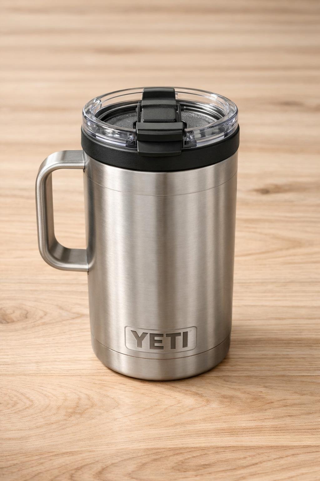 Yeti Rambler 20 oz Travel Mug with Stronghold Lid